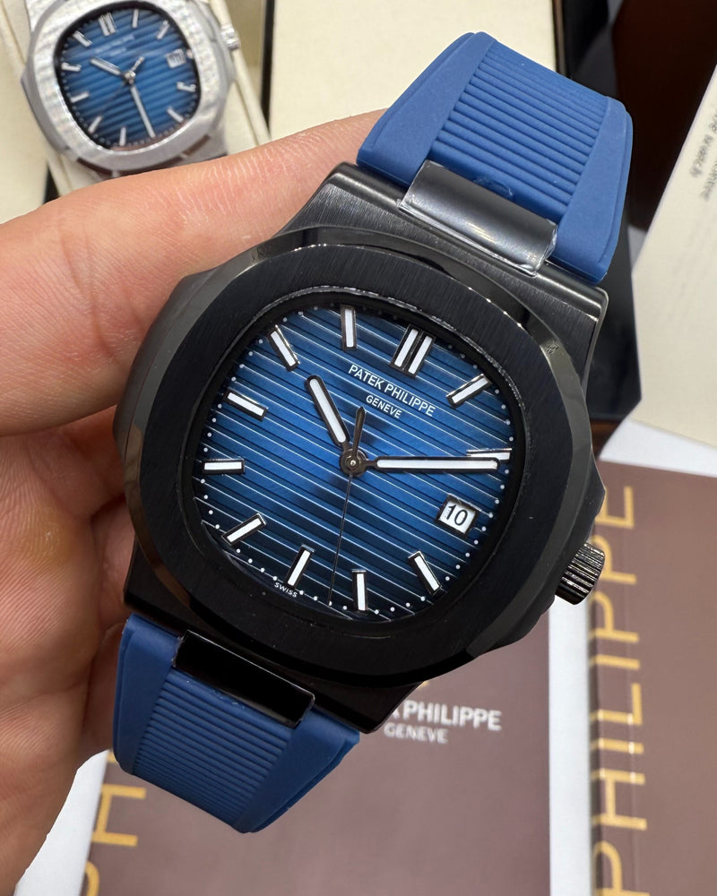 Patek Philippe Nautilus 39mm, Mostrador Azul, Pulseira Borracha