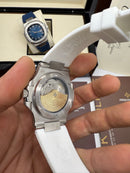 Patek Philippe Nautilus 39mm, Mostrador Branco, Pulseira Borracha
