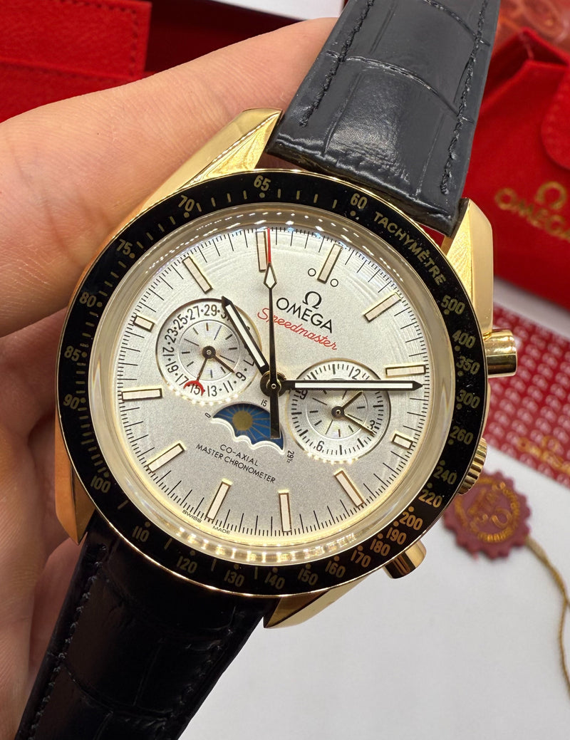 Omega Speedmaster Dark Side of the Moon 43mm Aço/Dourado