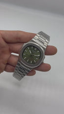Patek Philippe Nautilus 39mm, Mostrador Verde, Pulseira Aço