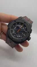 Hublot King Power 48mm Aço/OxBlack, Mostrador Preto, John Walker